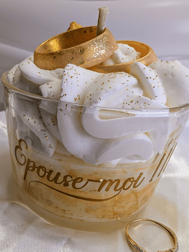 Bougie parfumée   "ÉPOUSE-MOI"